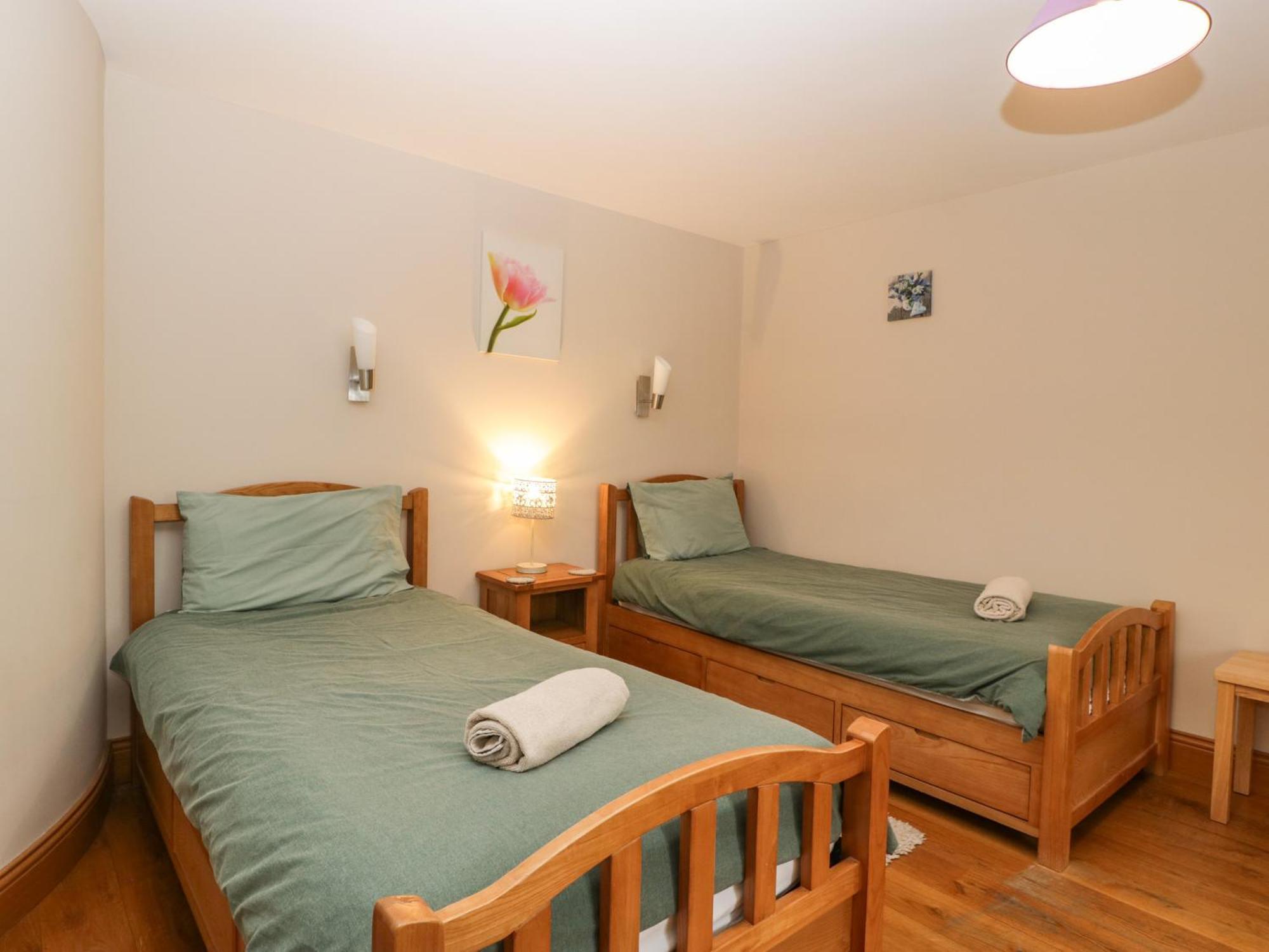 About Time Cottage Lydney Extérieur photo